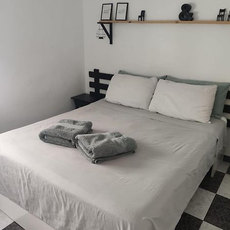Habitacion 2 En Tercera Planta Sin Ascensor No Es Un Piso Entero! A Compartir Bano Y Cocina! Fuengirola Exterior foto